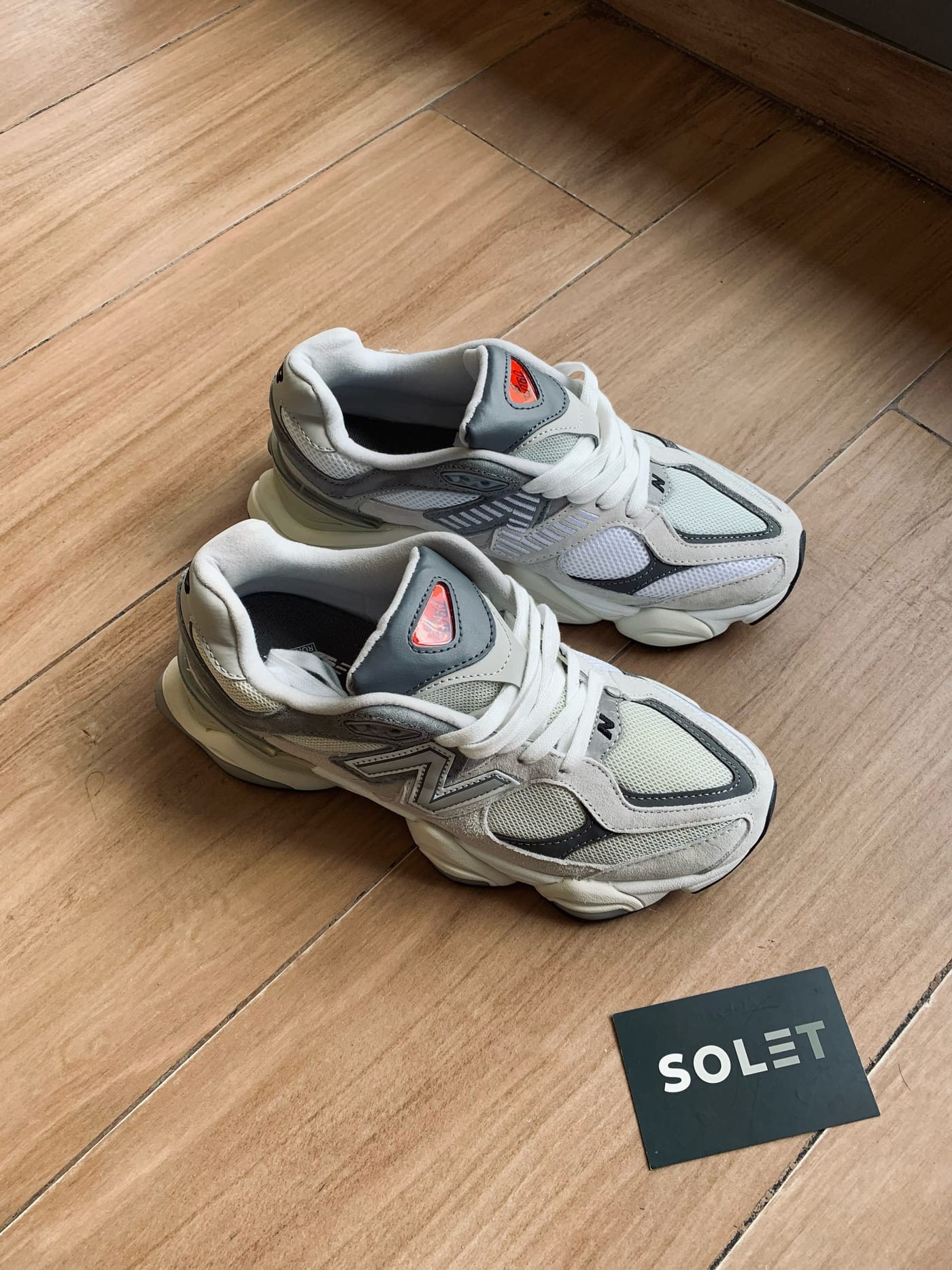 New Balance 9060 grey